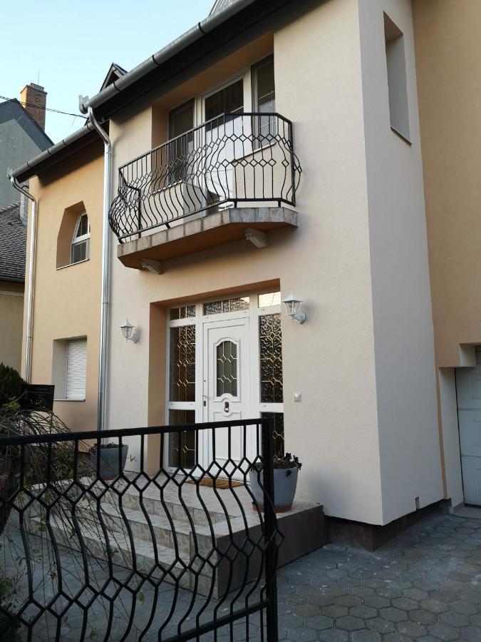 Hotello Apartmanház és Panzió Zalaegerszeg Exterior foto