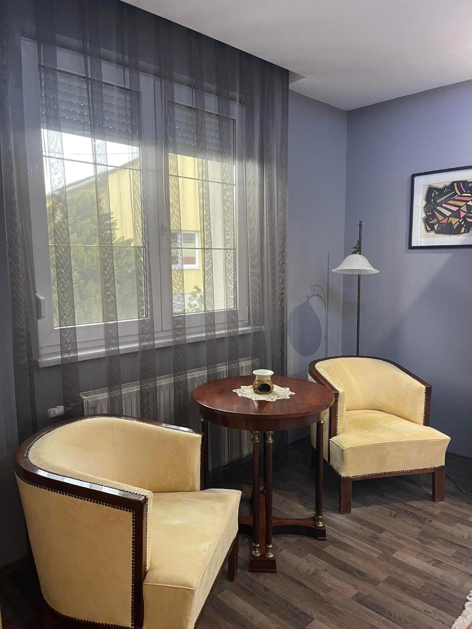 Hotello Apartmanház és Panzió Zalaegerszeg Exterior foto